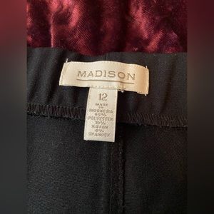 black skirt mid thigh to knee length